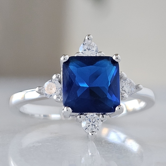 Blue Sapphire Gemstone ring, size 7, 925 Sterling Silver Charmed Aroma - Picture 3 of 7